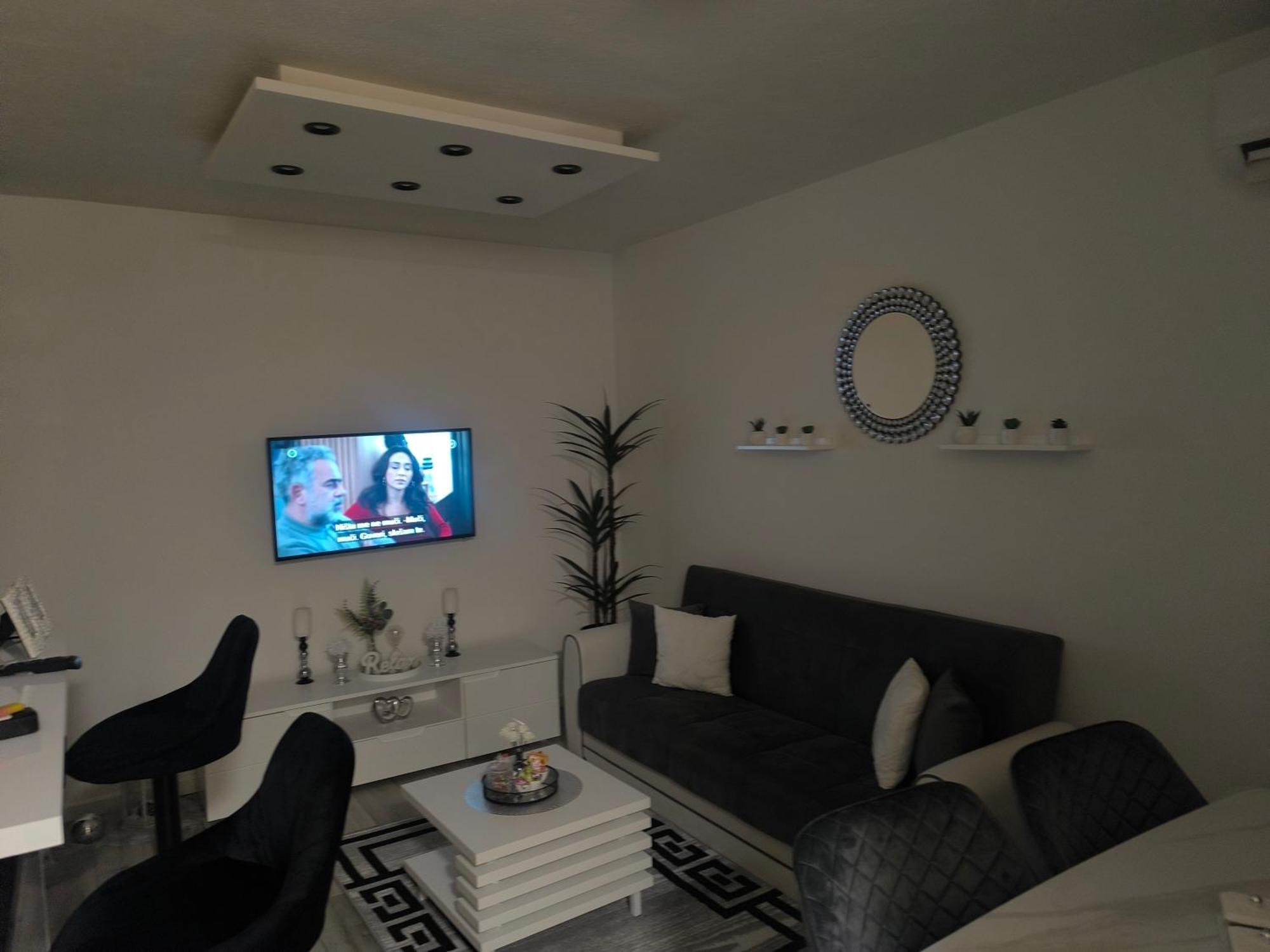 Apartman Rex Svinisce Εξωτερικό φωτογραφία